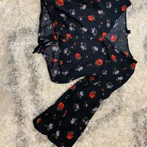 Black flower crop top